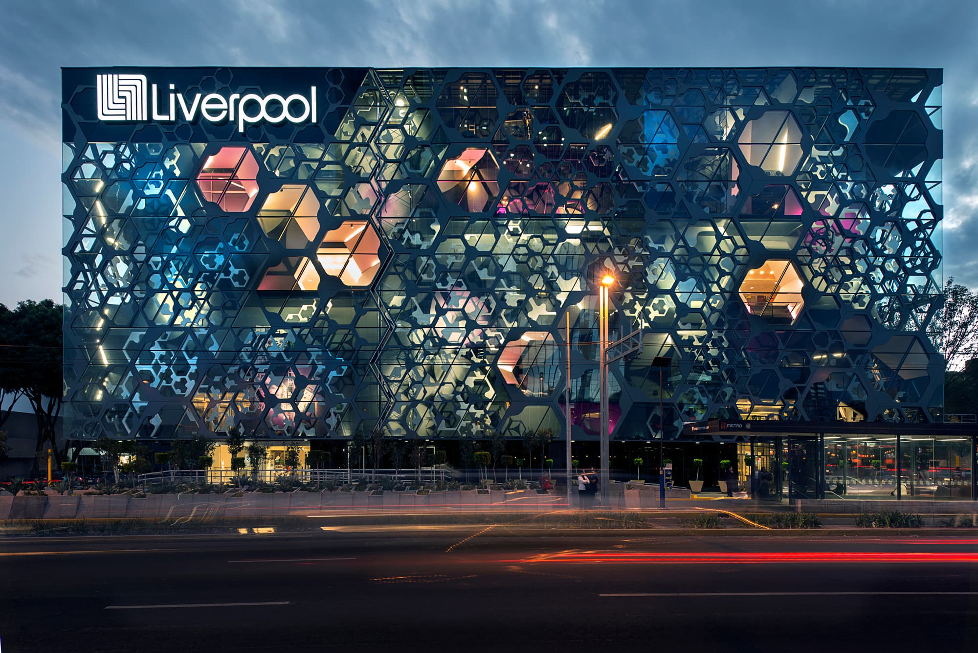 Liverpool Insurgentes storefront